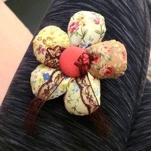 Flowery Hair Clip